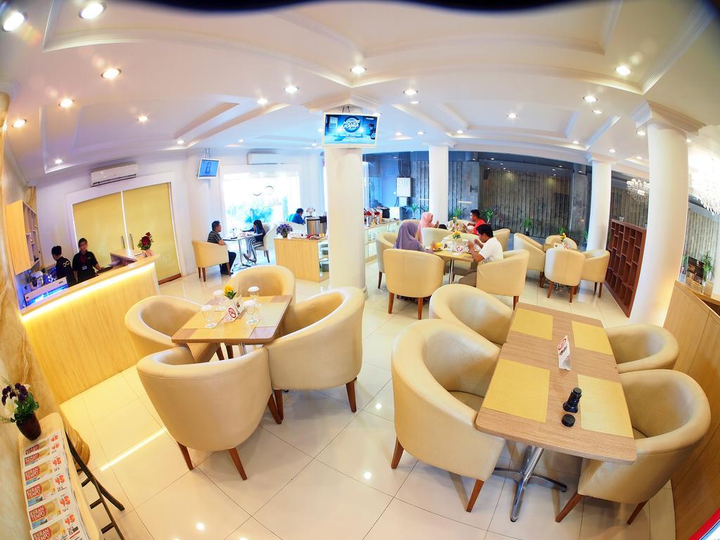 โรงแรมมาเวน ฟัตมาวาติ จาการ์ตา ภายนอก รูปภาพ