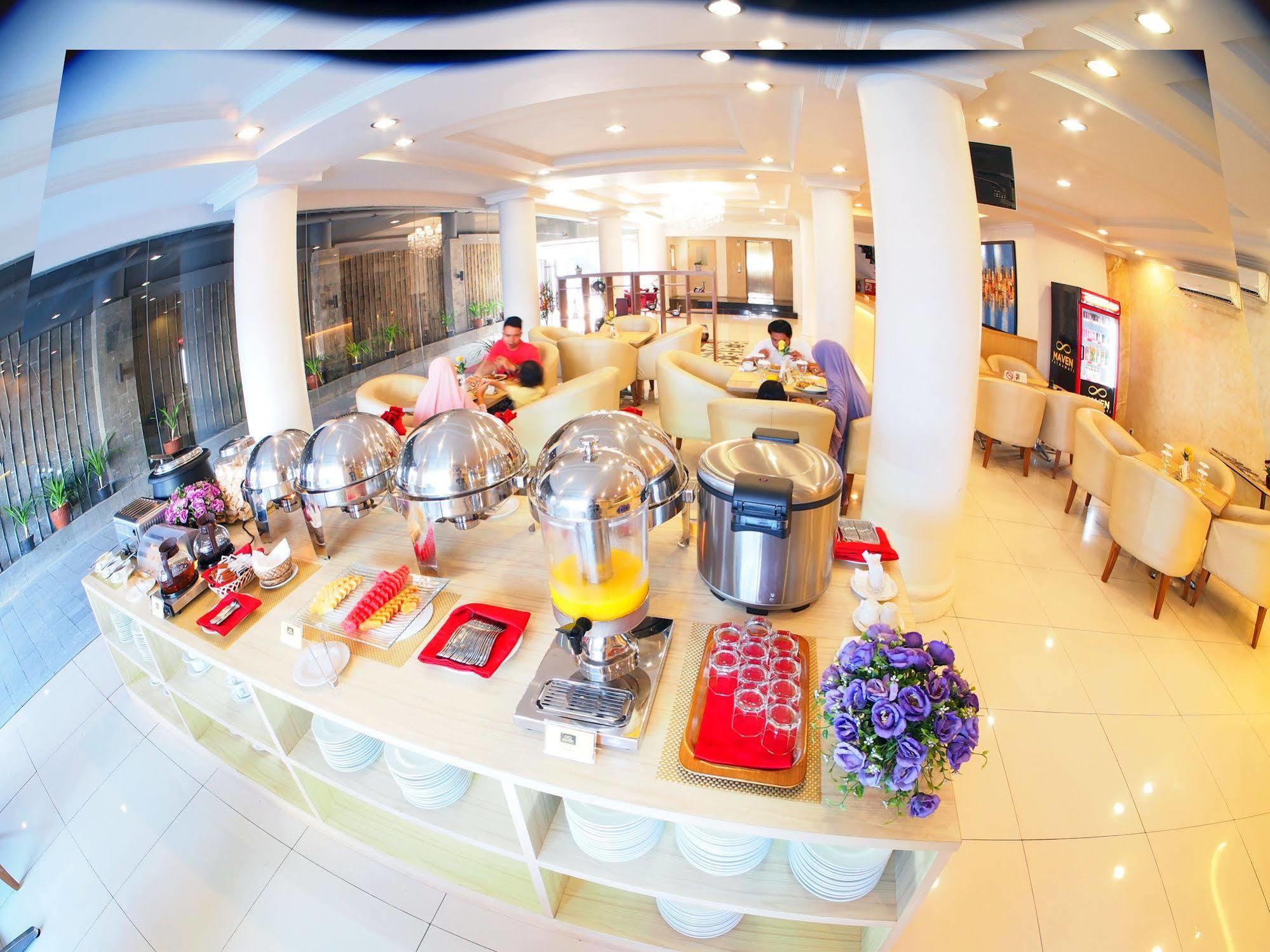 โรงแรมมาเวน ฟัตมาวาติ จาการ์ตา ภายนอก รูปภาพ